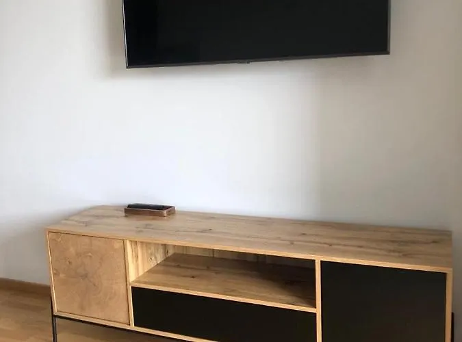 Three Little Birds 아파트 *